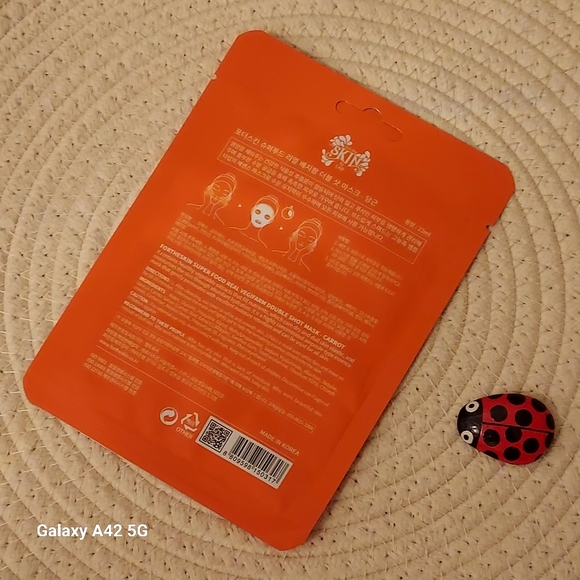 BUNDLE/LOT Real Vegifarm Carrot Double Shot Face Masks/Facial Masks NEW - Picture 3 of 4